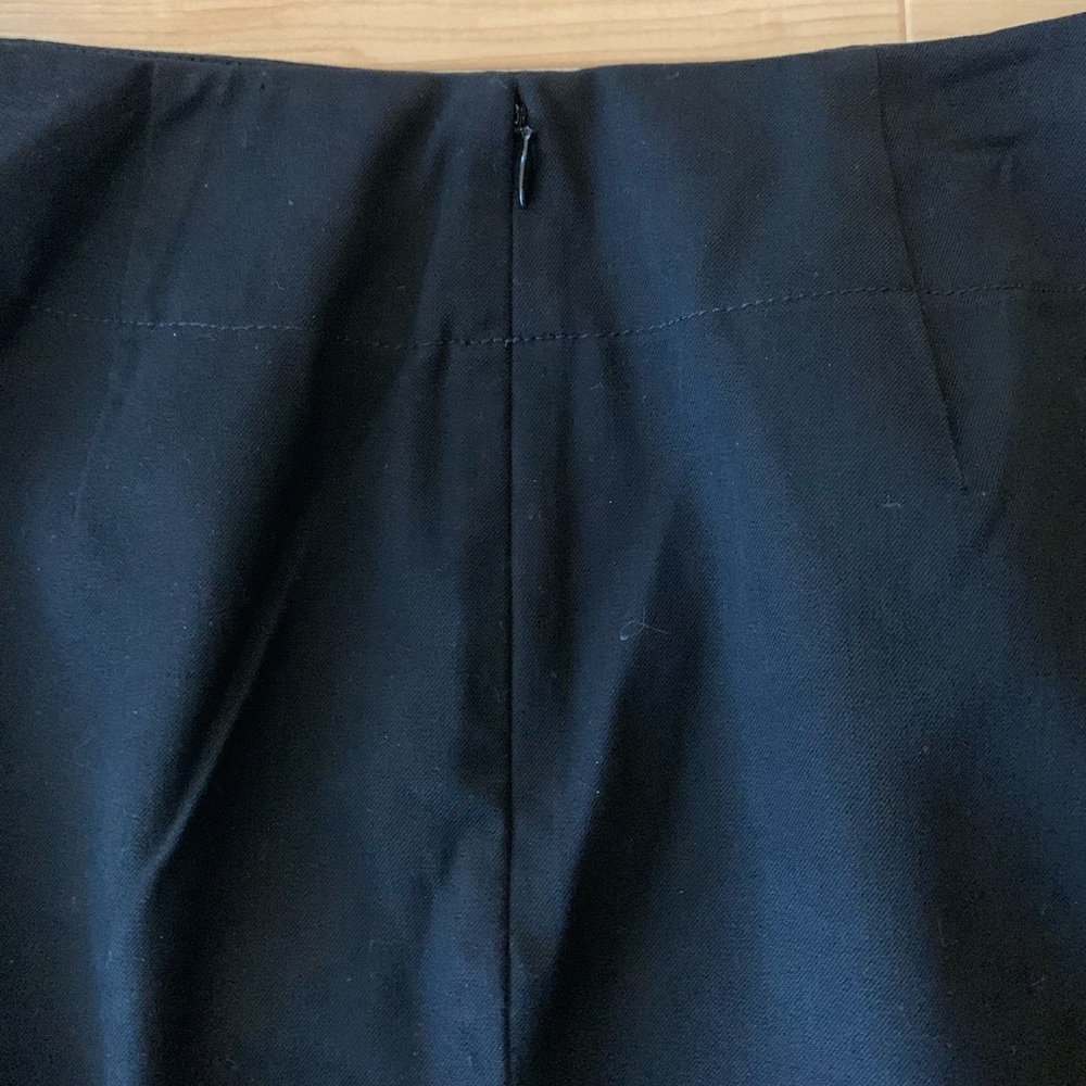 ✨HP✨ 🦋 3/$9 Banana Republic solid black pencil skirt with sailor buttons size 6 - Picture 7 of 10